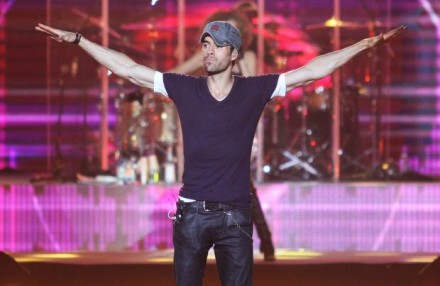 Enrique Iglesias torna carico con 